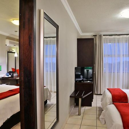 Bon Hotel امبانجيني المظهر الخارجي الصورة