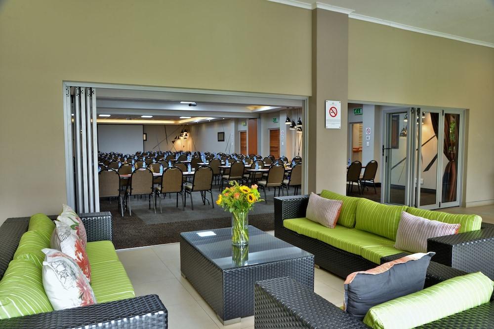 Bon Hotel امبانجيني المظهر الخارجي الصورة