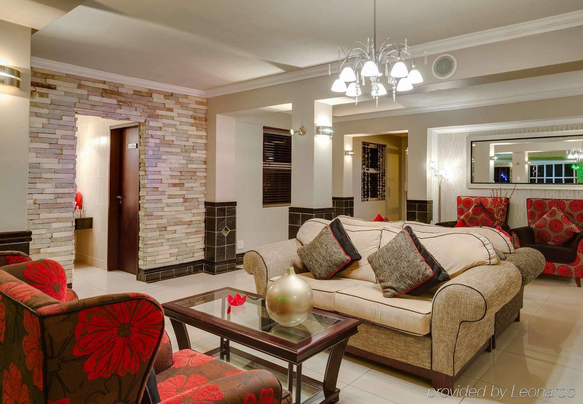 Bon Hotel امبانجيني المظهر الخارجي الصورة